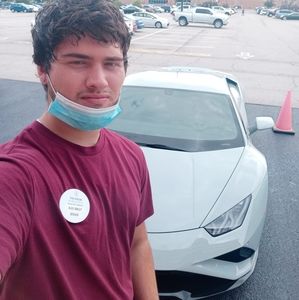 Meet your Posher, Alex